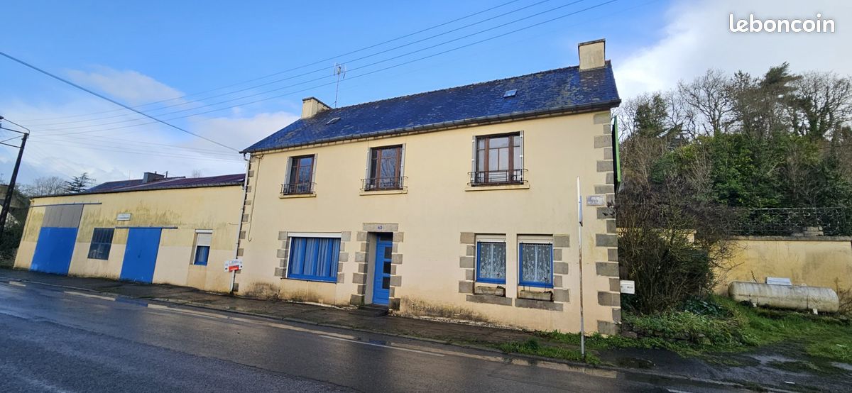 4 Schlafzimmer Haus in Callac, France, Nr. 323290