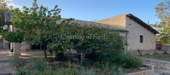 2 rooms House in Modica, Italy No. 236627 5