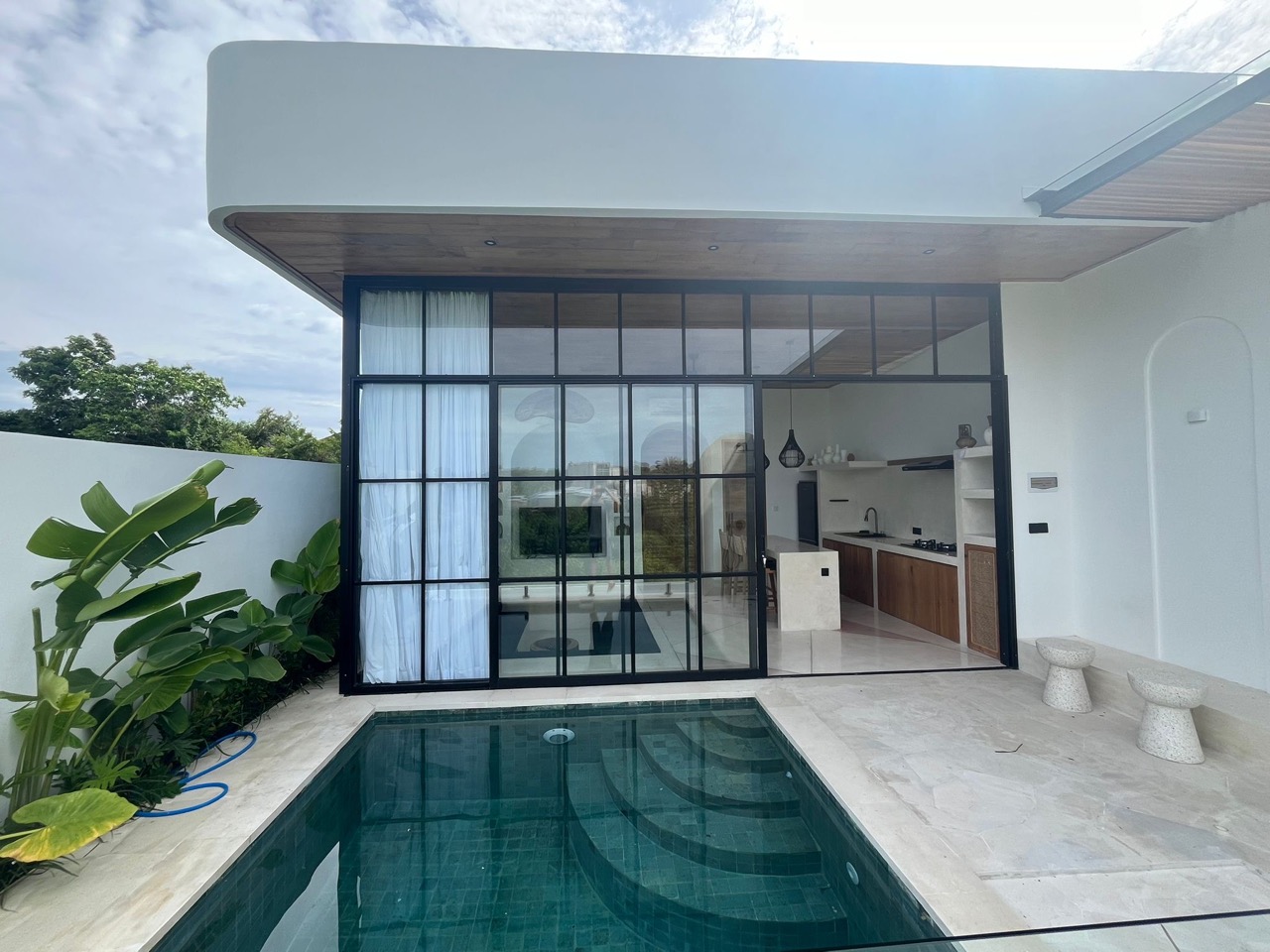 65 m² villa en venta en South Kuta, Badung, Bali, Indonesia № 4642