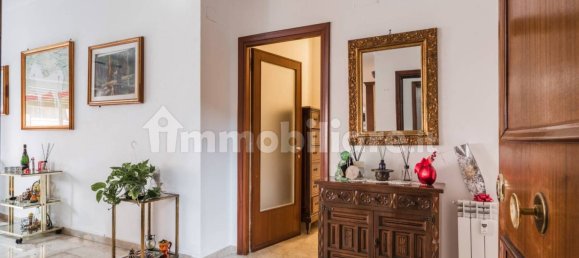 2 bedrooms Apartment in Rome, Italy No. 168733 10