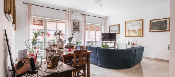 2 bedrooms Apartment in Rome, Italy No. 168733 3