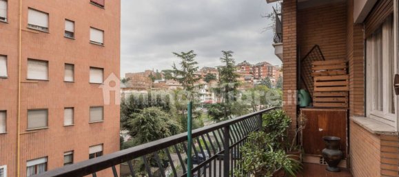 2 bedrooms Apartment in Rome, Italy No. 168733 21