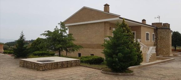 4 Schlafzimmer Gewerbliche Immobilie in Thessaloniki, Greece, Nr. 5710 8