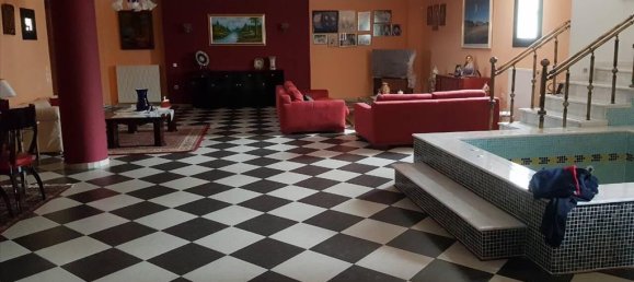 4 Schlafzimmer Gewerbliche Immobilie in Thessaloniki, Greece, Nr. 5710 26