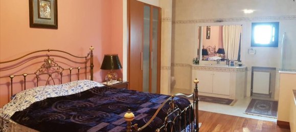 4 Schlafzimmer Gewerbliche Immobilie in Thessaloniki, Greece, Nr. 5710 13