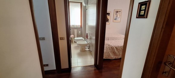 4 bedrooms Apartment in Ancona, Italy No. 379580 20