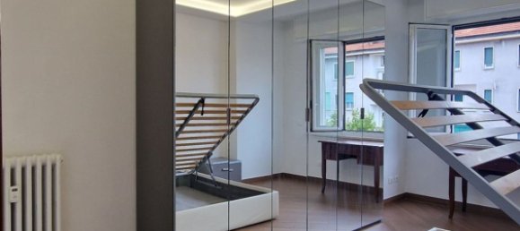 4 rooms Apartment in Milan, Italy No. 287658 7