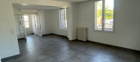 3 chambres Appartement à Sainte-Savine, France No. 231926 2