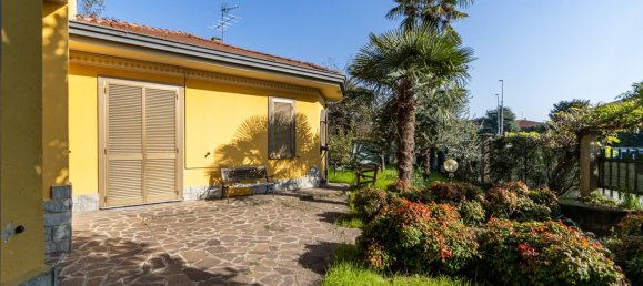 6 bedrooms Villa in Triuggio, Italy No. 160915 32