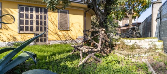 6 bedrooms Villa in Triuggio, Italy No. 160915 24