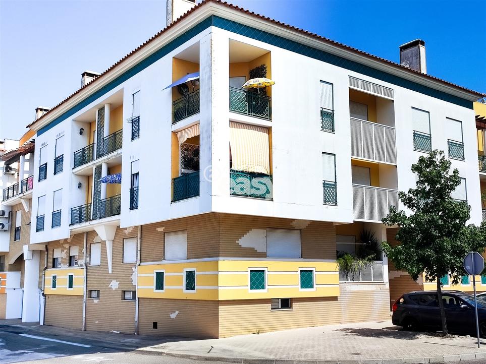 3 bedrooms Apartment in Almeirim, Portugal No. 263865