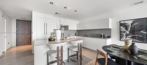 2 dormitorios propiedad comercial en venta en Miami, Miami-Dade, Florida, USA № 615903 25