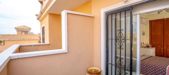 3 Schlafzimmer Doppelhaus in Alicante, Spain, Nr. 181485 27