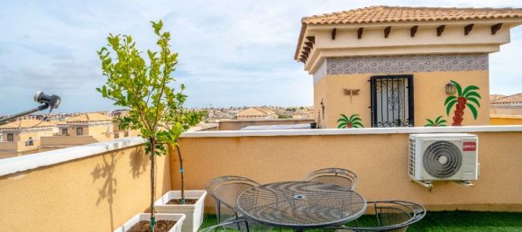 3 Schlafzimmer Doppelhaus in Alicante, Spain, Nr. 181485 35