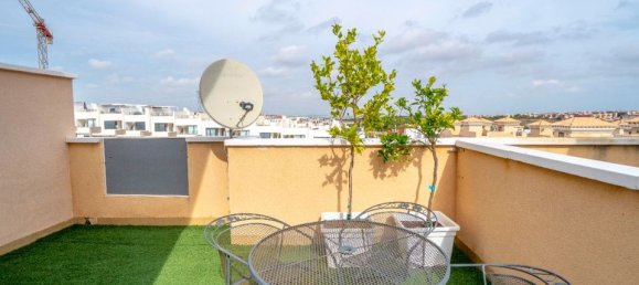 3 Schlafzimmer Doppelhaus in Alicante, Spain, Nr. 181485 30