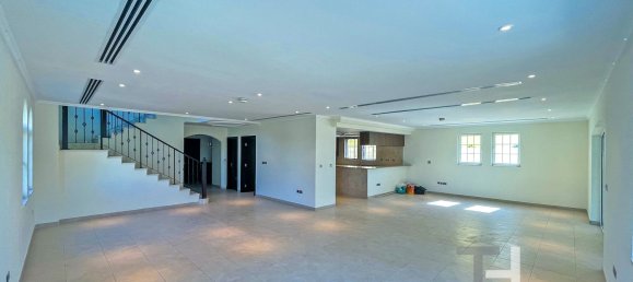 4 bedrooms Villa in Jumeirah Park, UAE No. 28694 6