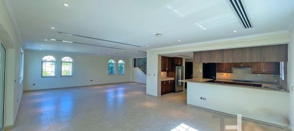 4 bedrooms Villa in Jumeirah Park, UAE No. 28694 5