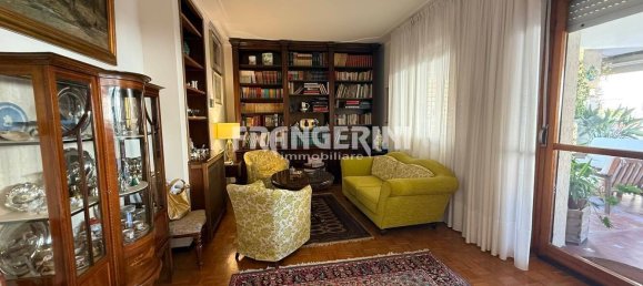 3 bedrooms Apartment in Livorno, Italy No. 273048 16