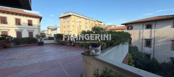 3 bedrooms Apartment in Livorno, Italy No. 273048 10