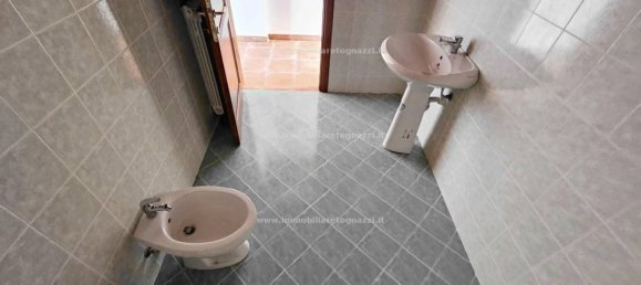 3 bedrooms Apartment in Certaldo, Italy No. 285442 3