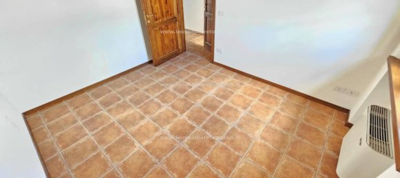 3 bedrooms Apartment in Certaldo, Italy No. 285442 5