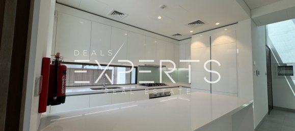 Villa T4 em Abu Dhabi, UAE N.º 55158 8