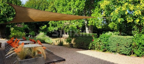 8 bedrooms House in Macon, France No. 276688 4