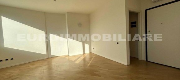 1 bedroom Apartment in Brescia, Italy No. 312832 9