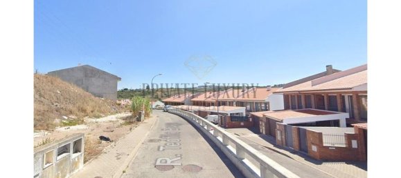 222m² Land in Oeiras, Portugal No. 142406 3