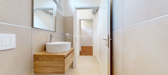 Квартира с 2 спальнями в Милан, Италия № 357780 15