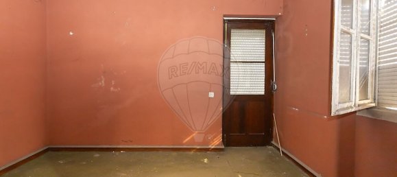 676m² Building in Barreiro, Portugal No. 142871 26