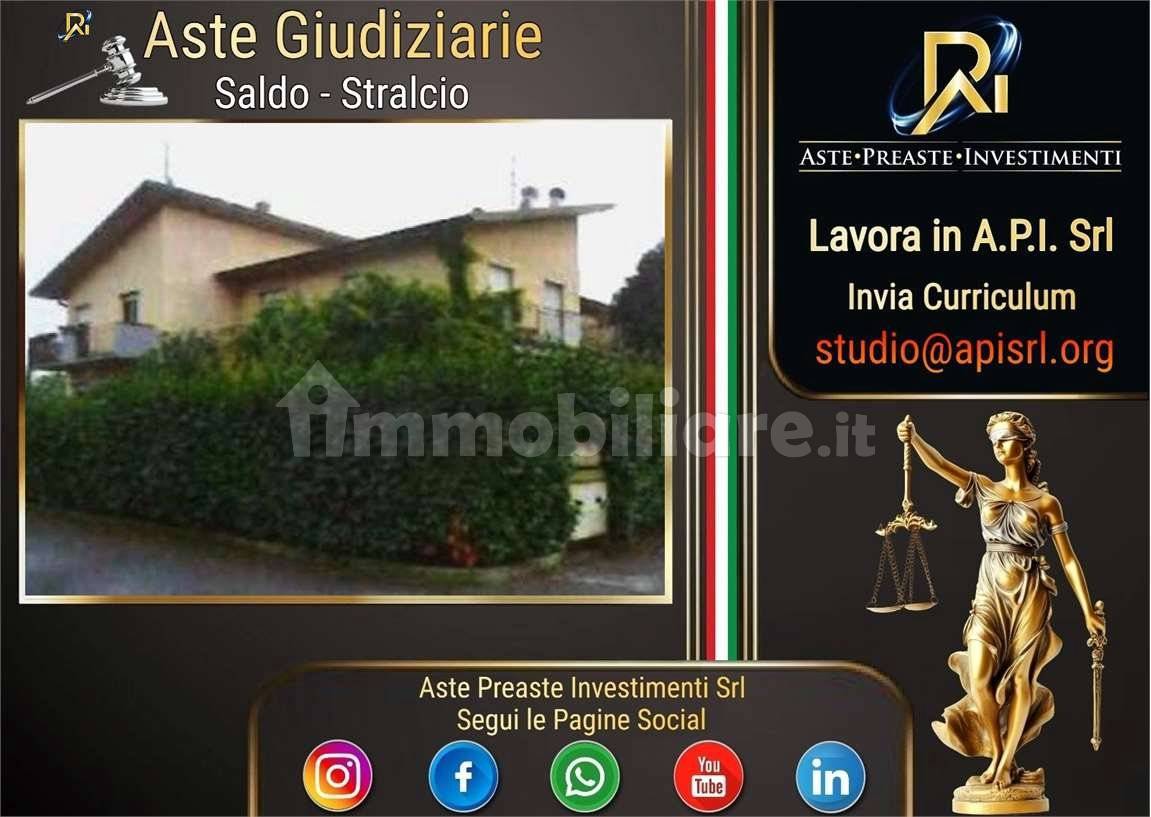 Villa de 3 dormitorios en Verdellino, Italy No. 291204