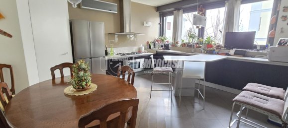 3 chambres Appartement à Rozzano, Italy No. 20922 4