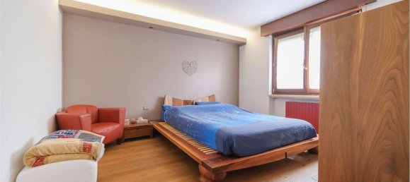 6 rooms Apartment in Sona, Italy No. 53124 17