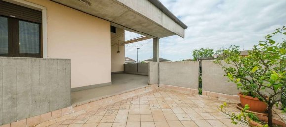 6 rooms Apartment in Sona, Italy No. 53124 13