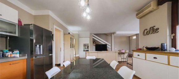 6 rooms Apartment in Sona, Italy No. 53124 7