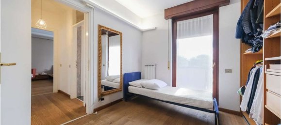 6 rooms Apartment in Sona, Italy No. 53124 32