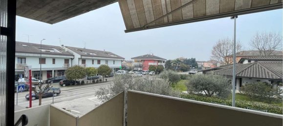 6 rooms Apartment in Sona, Italy No. 53124 48