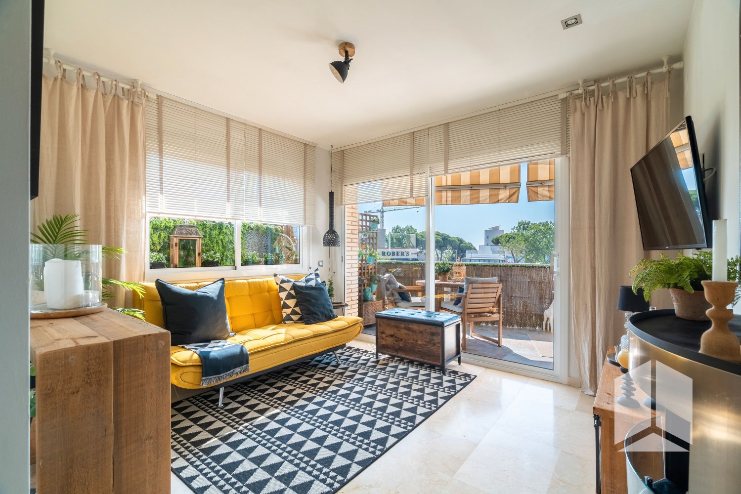 Ático de 2 dormitorios en Castelldefels, Spain No. 266436