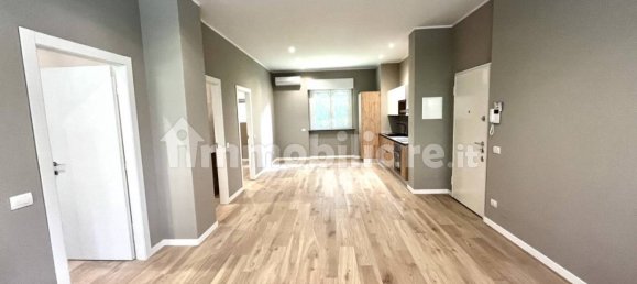 2 bedrooms Apartment in Milan, Italy No. 337040 5