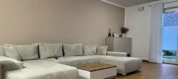 2-salle Appartement à Stade, Germany No. 194631 4