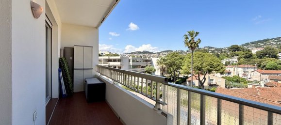 2 Schlafzimmer Wohnung in Le Cannet, France, Nr. 280738 3