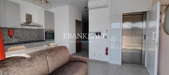 1 chambre Penthouse à Saint Paul's Bay, Malta No. 10917 4