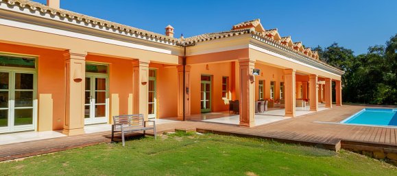 6 bedrooms Villa in Cadiz, Spain No. 140915 13