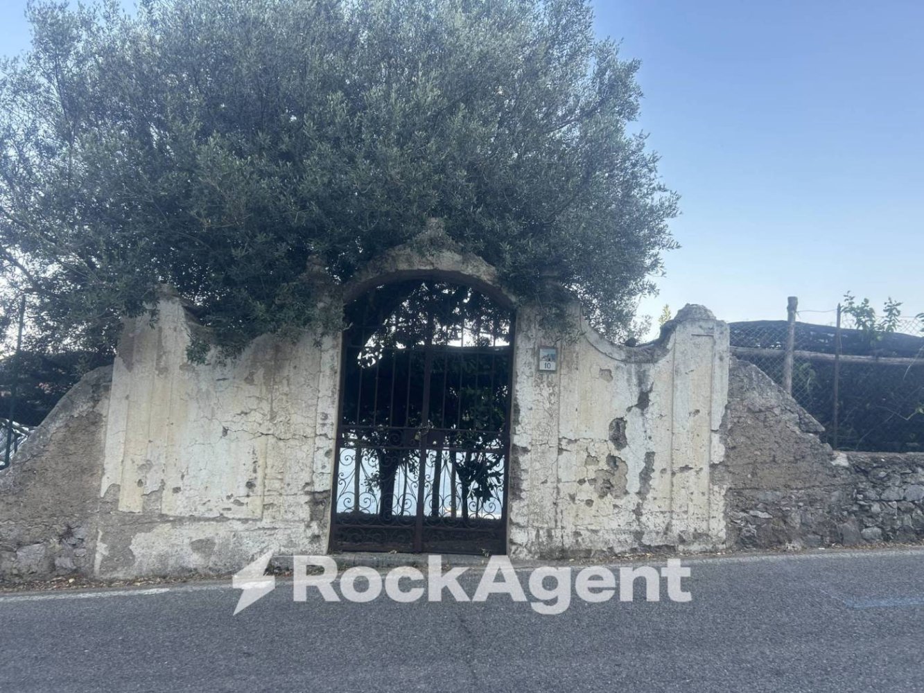 Земельный участок 4000м² в Лавелло, Италия № 343620