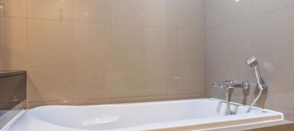 1 bedroom Condo in Siri On 8

 Railay Beach, Thailand No. 32430 9