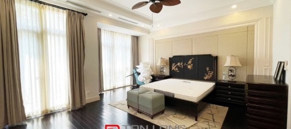 4 bedrooms Villa in Long Bien, Vietnam No. 556 21