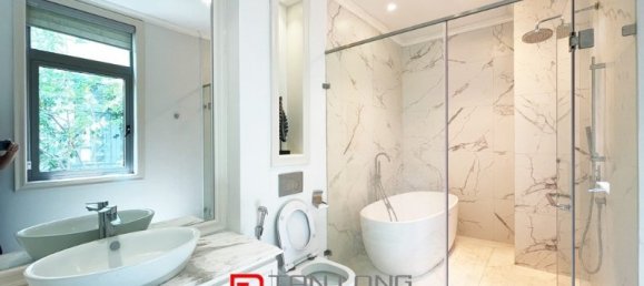 4 bedrooms Villa in Long Bien, Vietnam No. 556 9