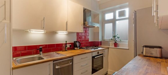 2 bedrooms Apartment in London, United Kingdom No. 9933 2