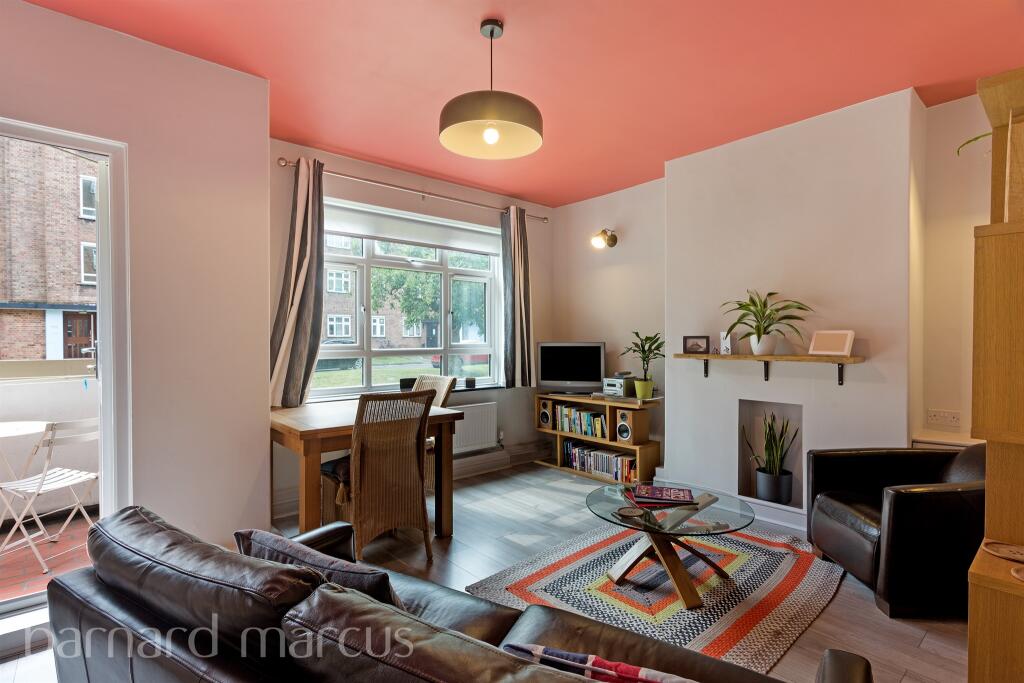 2 bedrooms Apartment in London, United Kingdom No. 9933